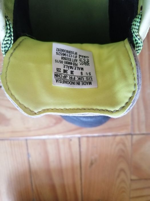 Chuteiras Adidas, n° 38