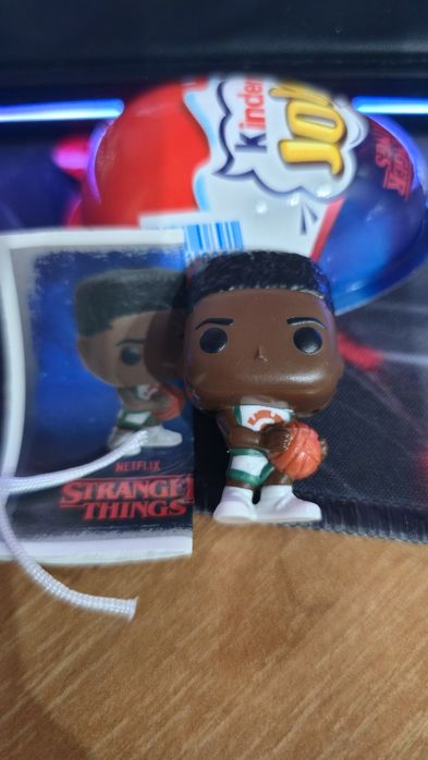 Figurka Kinder Joy x Stranger Things Funko Pop "Lucas"