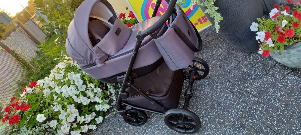 Fajny wózek 3w1 w zestawie z fotelikiem Cybex Komis NW