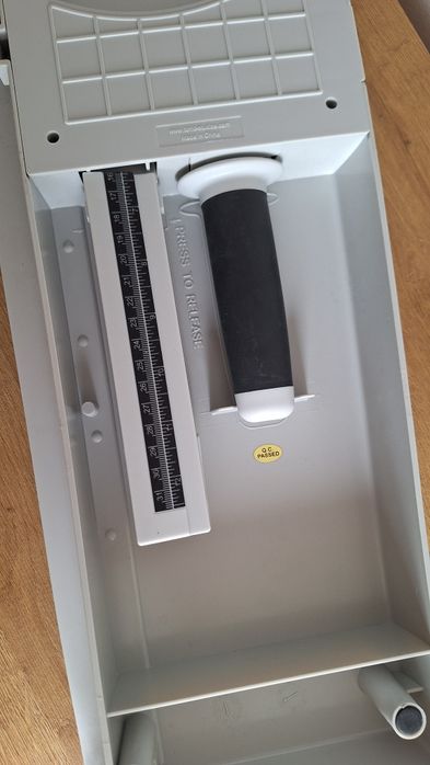 Gilotyna Tim Holtz Tonic Studio 31cm