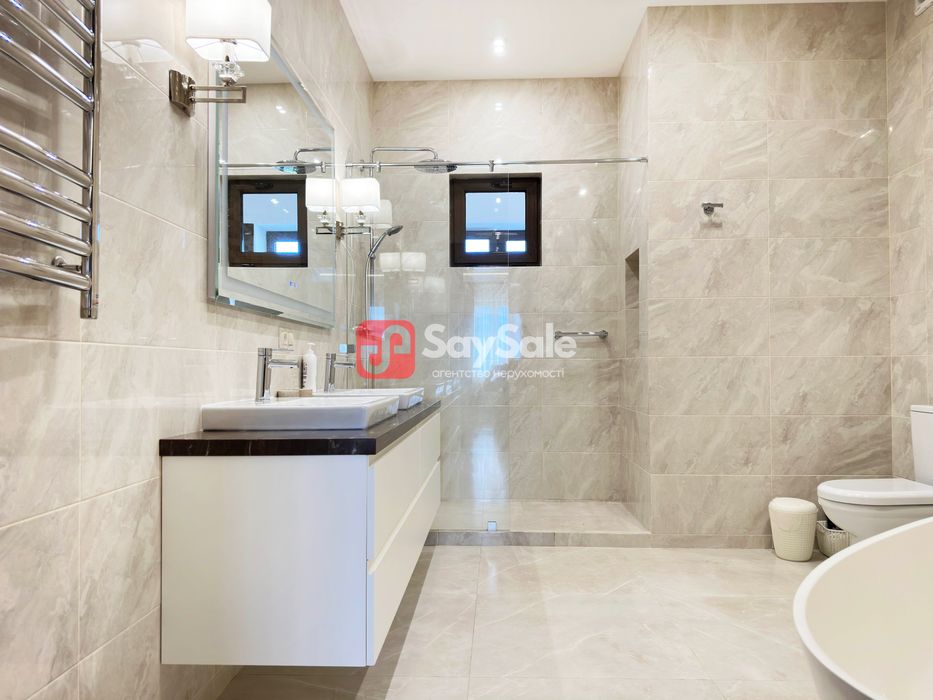 Продам будинок 460м2, 8 сот в селі Гатне, Мегамаркет, Одеський напрям