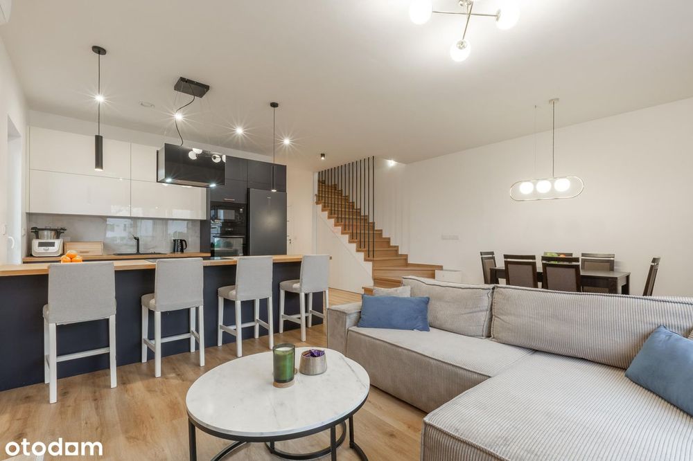 Przestronny, doświetlony dom blisko Wrocławia