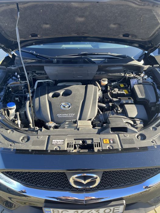 Автомобіль Мазда сх-5