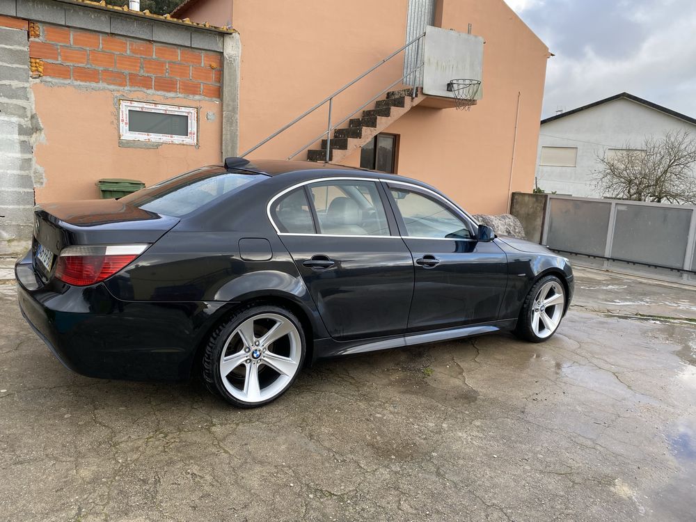 Vendo BMW E60 520d