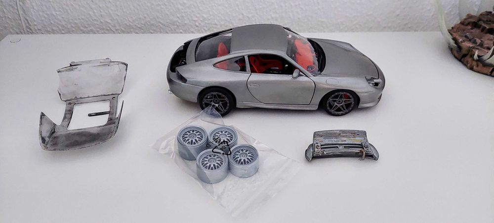 Pack 2x carros Porsche GT3 e Lamborghini Diablo Bburago 1/18
