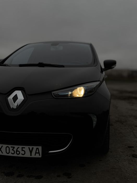 Продам элекро автомобиль Renault ZOE