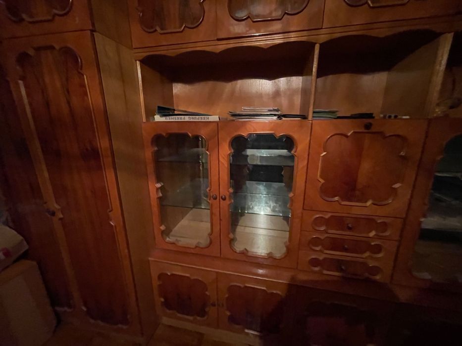 Велика шафа-сервант