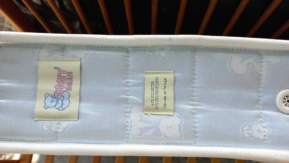 Camas de bebé de madeira