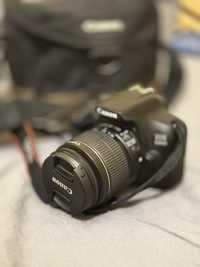 Фотоапарат Canon 1300D в ідеальному стані