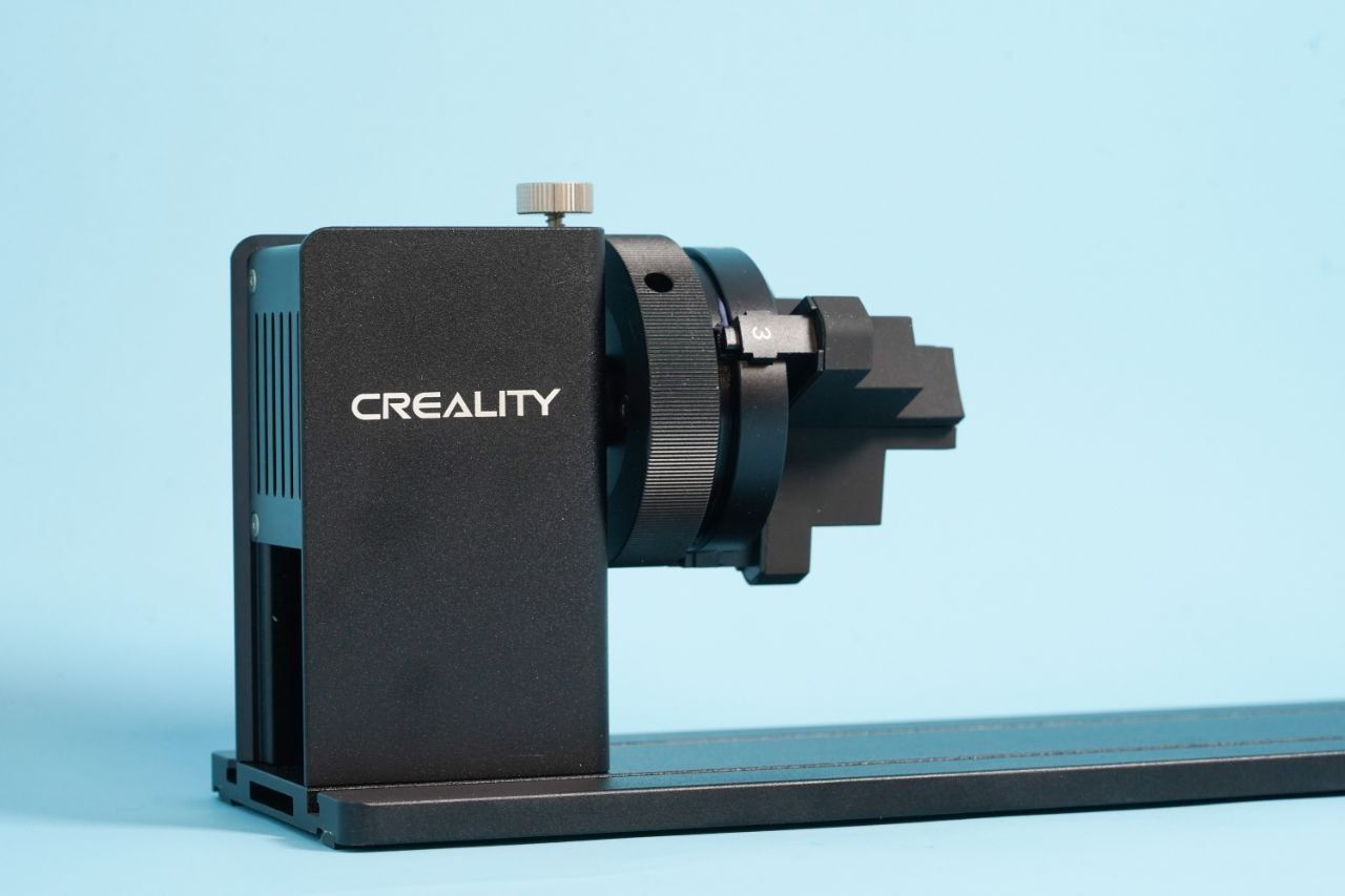Creality Rotary Kit Pro – это современный поворотный модуль, созданный
