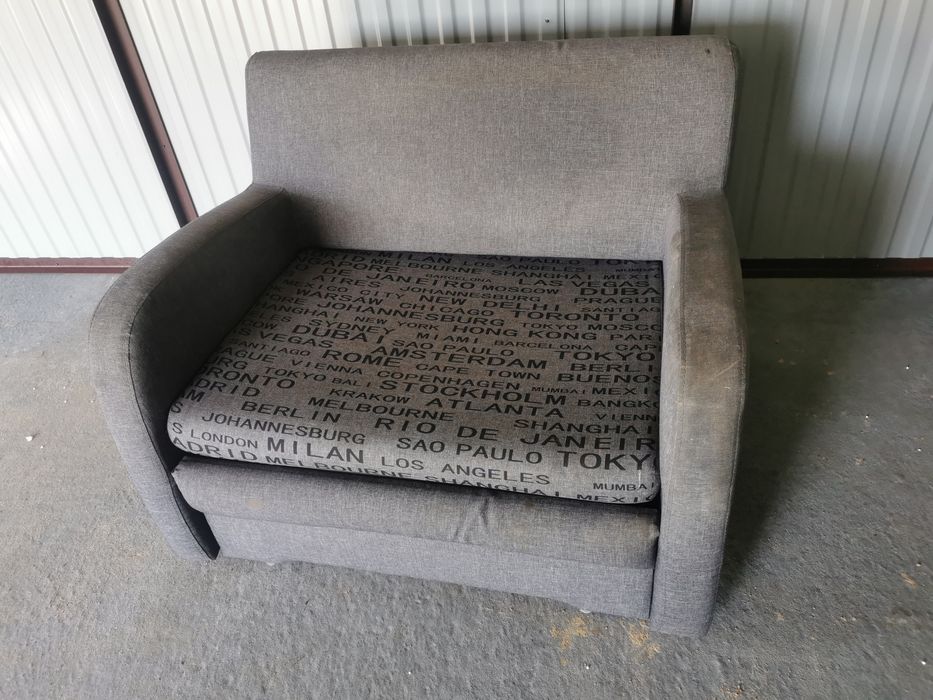Sofa rozkładana.