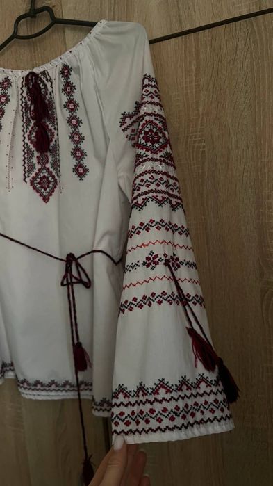 Вишиванка жіноча / розмір XS-S