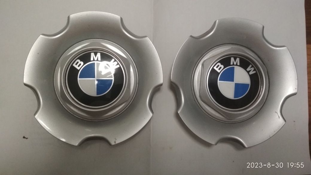 Колпачки на колёса BMW .