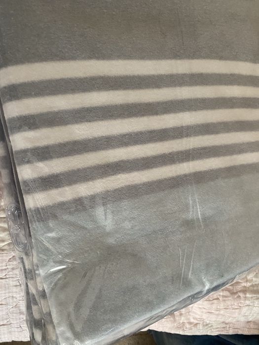 Плед новый.