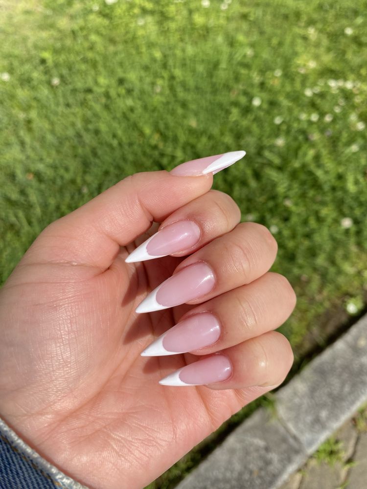Alongamentos em gel e unhas normais