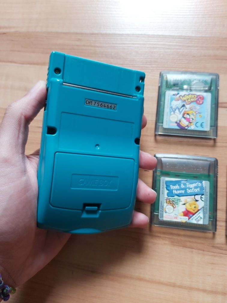 GameBoy Color com Bolsa e Jogos