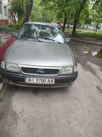 Машина Opel Astra 1994