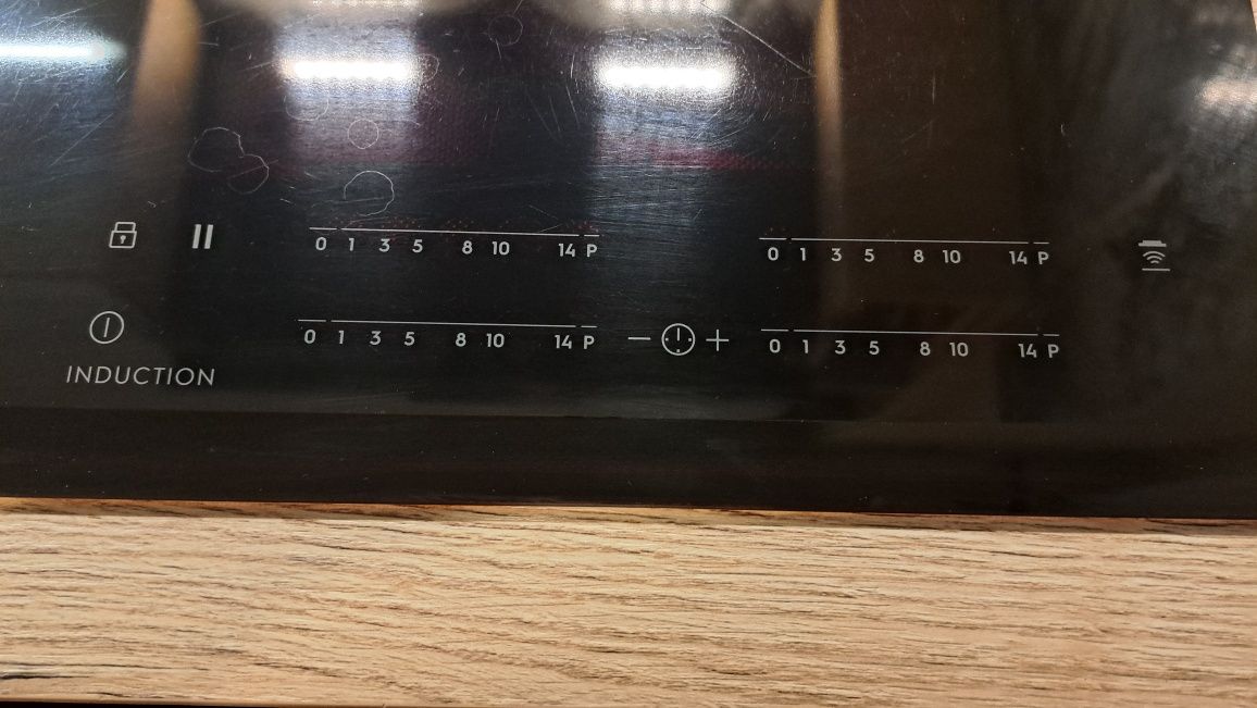 Plyta indukcyjna electrolux CIT61443 uszkodzona, działająca