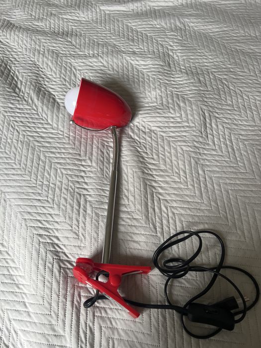 Lampka biurkowa na klips