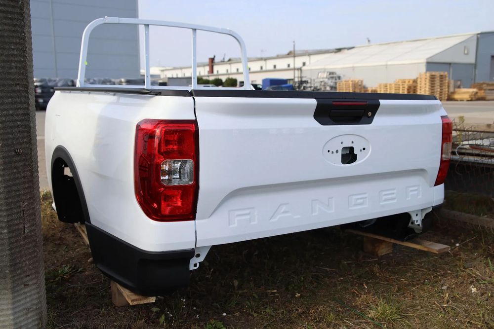 Paka bagażnika NOWA (z demontażu) HILUX / RANGER / D-MAX - FV