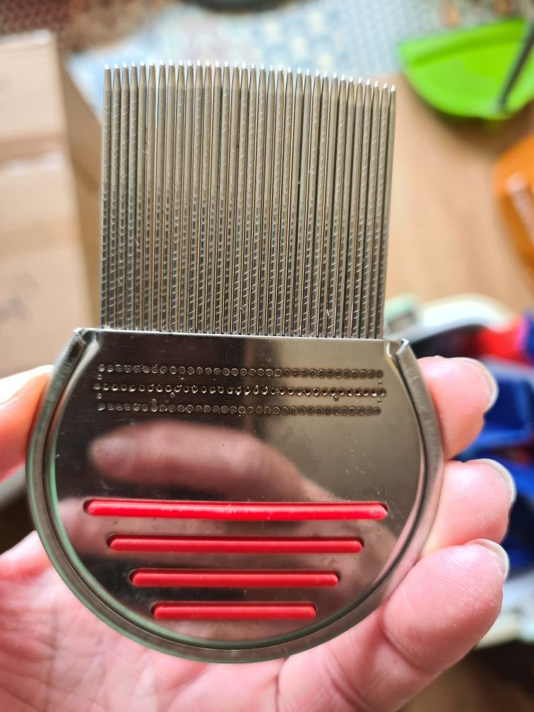 Pente para o Cuidado do cabelo (Piojos).
