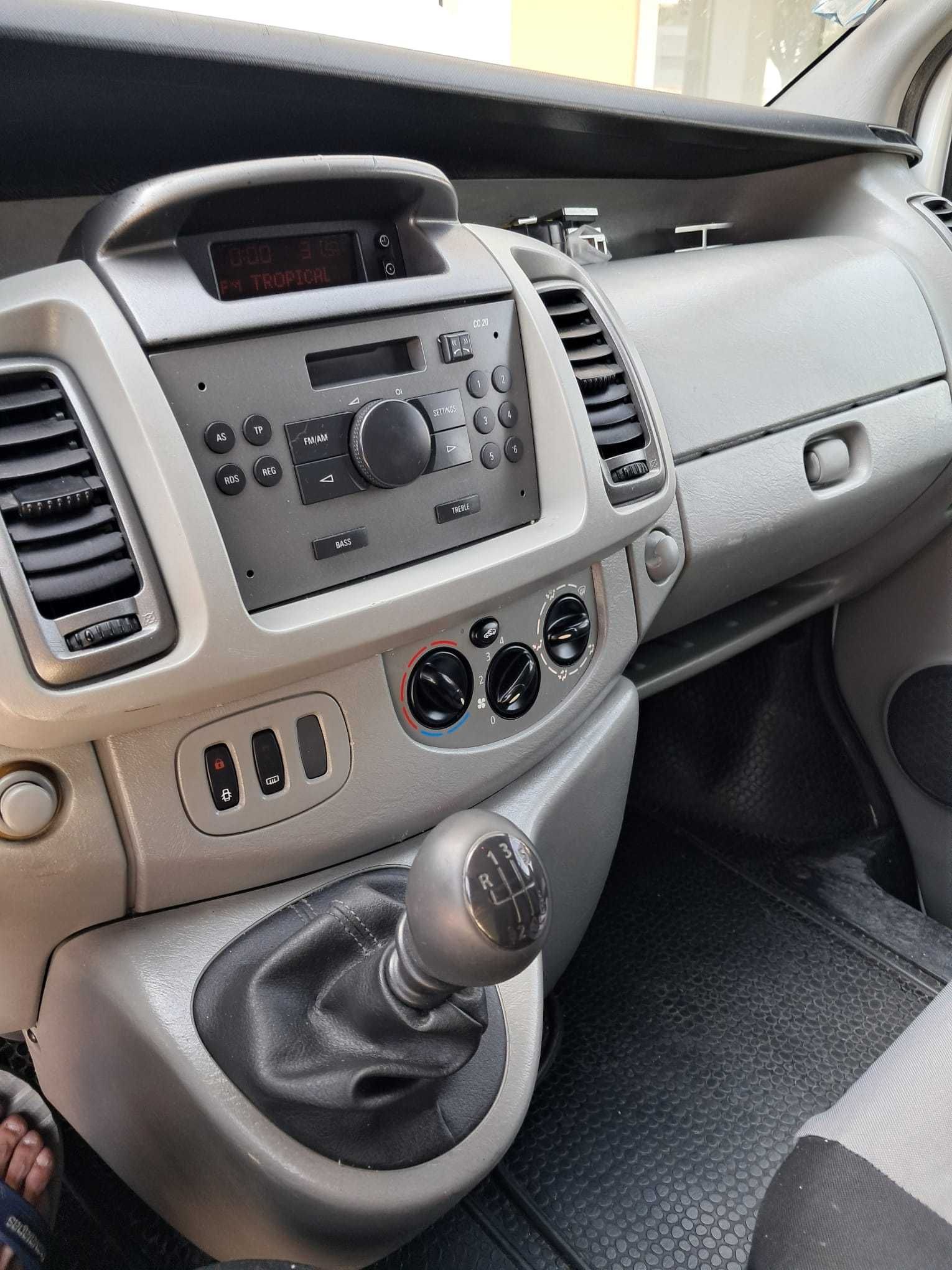 Opel Vivaro 2.0 cdti 2008