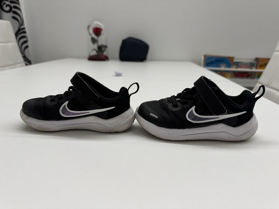 Buty Nike Downshifter 12 dziecięce rozmiar 25