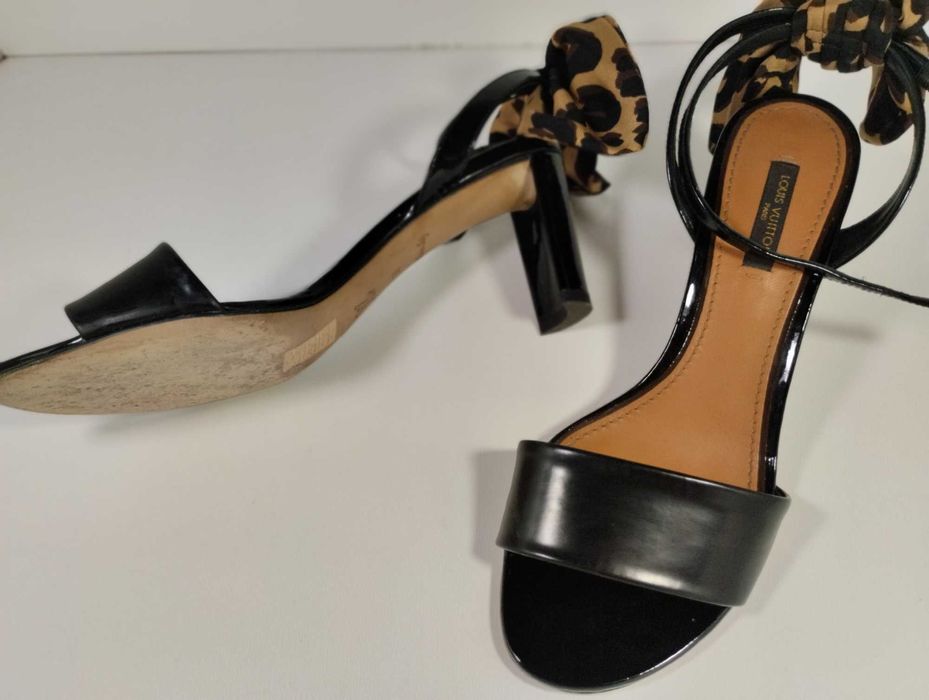 Оригінальні босоніжки Louis Vuitton Leopard Ribbon Ankle Strap