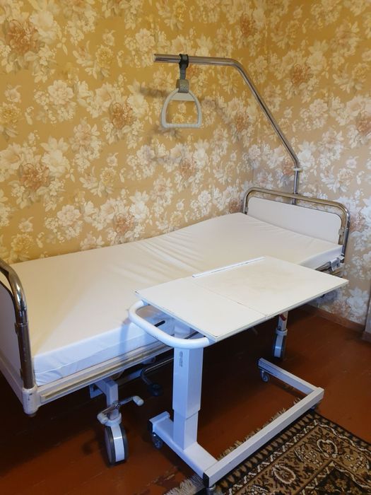 Продається медичне ліжко, ліжко для лежачих