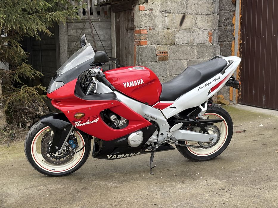 Yamaha yzf 600 R thundercat