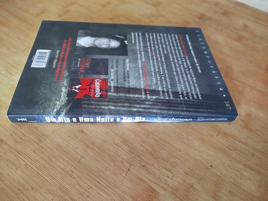 Um Dia e uma Noite e um Dia