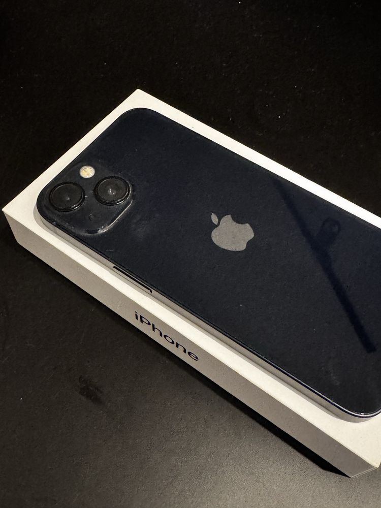 IPhone 13 128 GB bardzo dobry stan