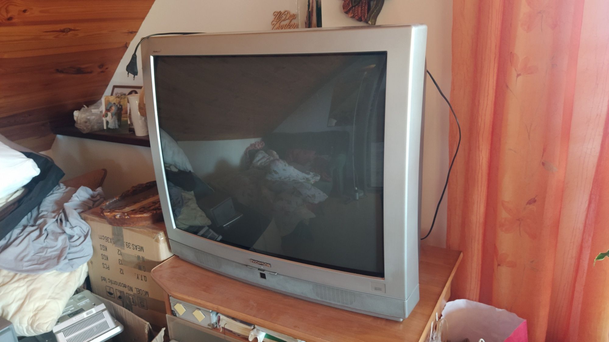 Telewizor,przewody itp