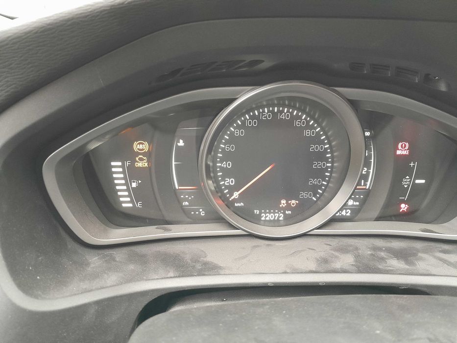 Volvo v40 t2 uszkodzony