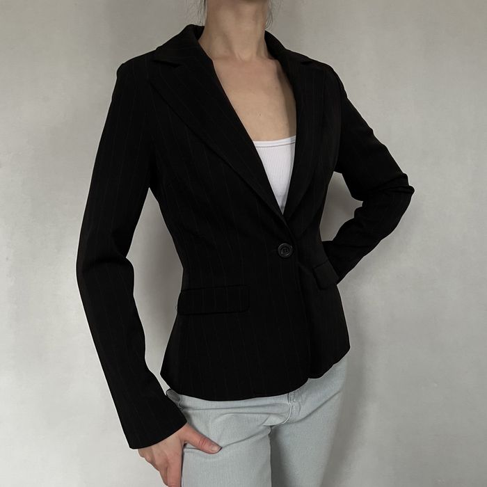 Żakiet damski marynarka czarna w paski prążki elegancka taliowana