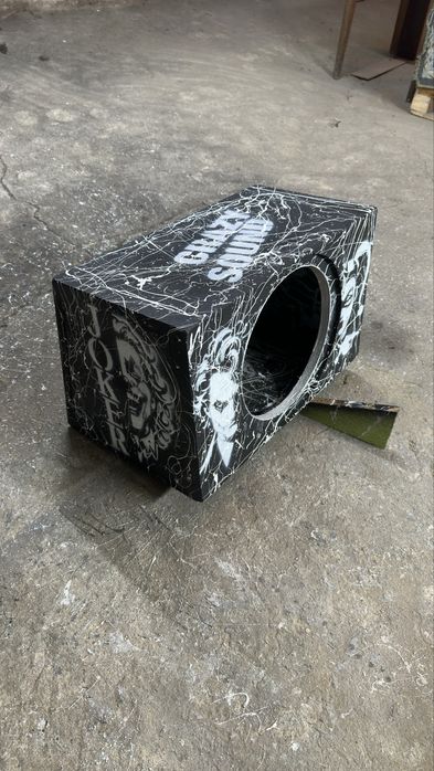 Закрытый короб под 12-й динамик