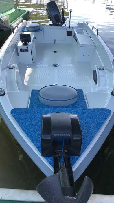 продам лодку FISH STORM З лаветою та ехалотом Lowrance HDS 7