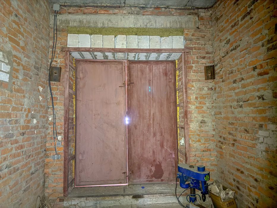 Здам сухий склад 100 м2 з рампою