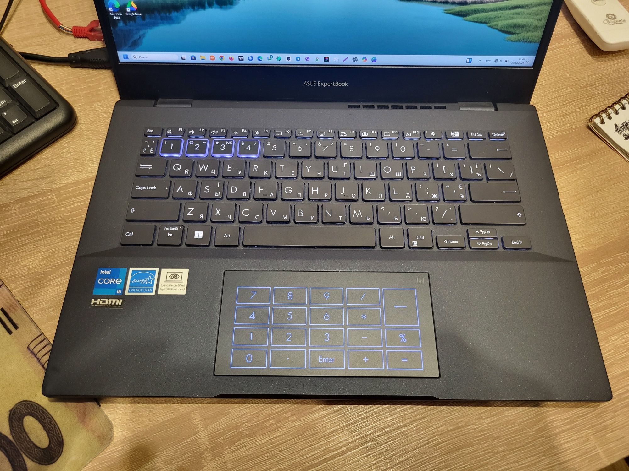 Продам свой ноутбук ASUS ExpertBook B5402CEA