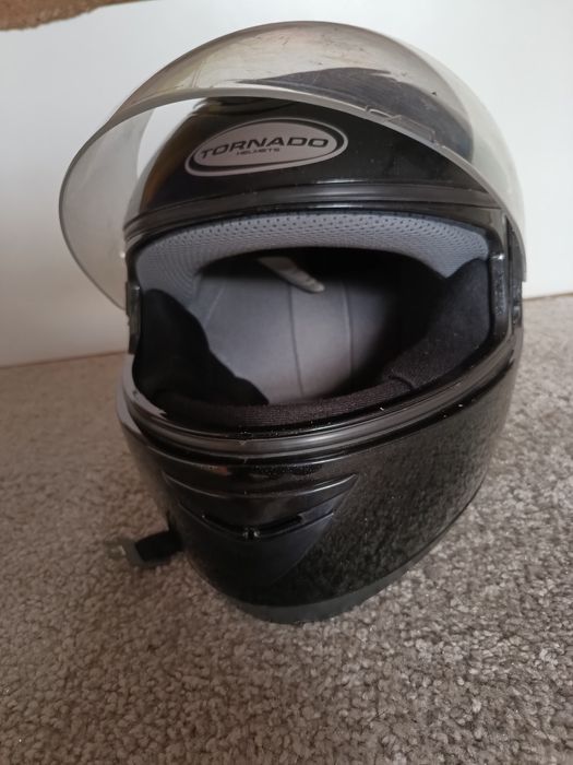 Kask na motor tornado