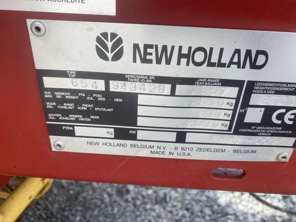 Presa rolująca new holland 654