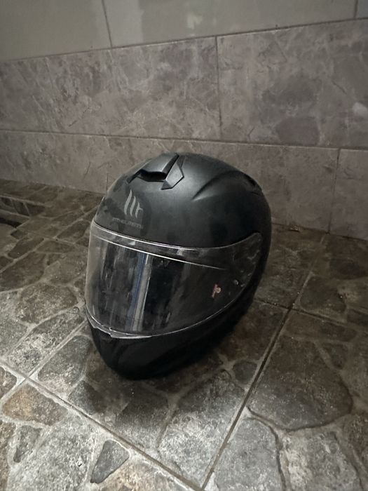 Шолом чорний.