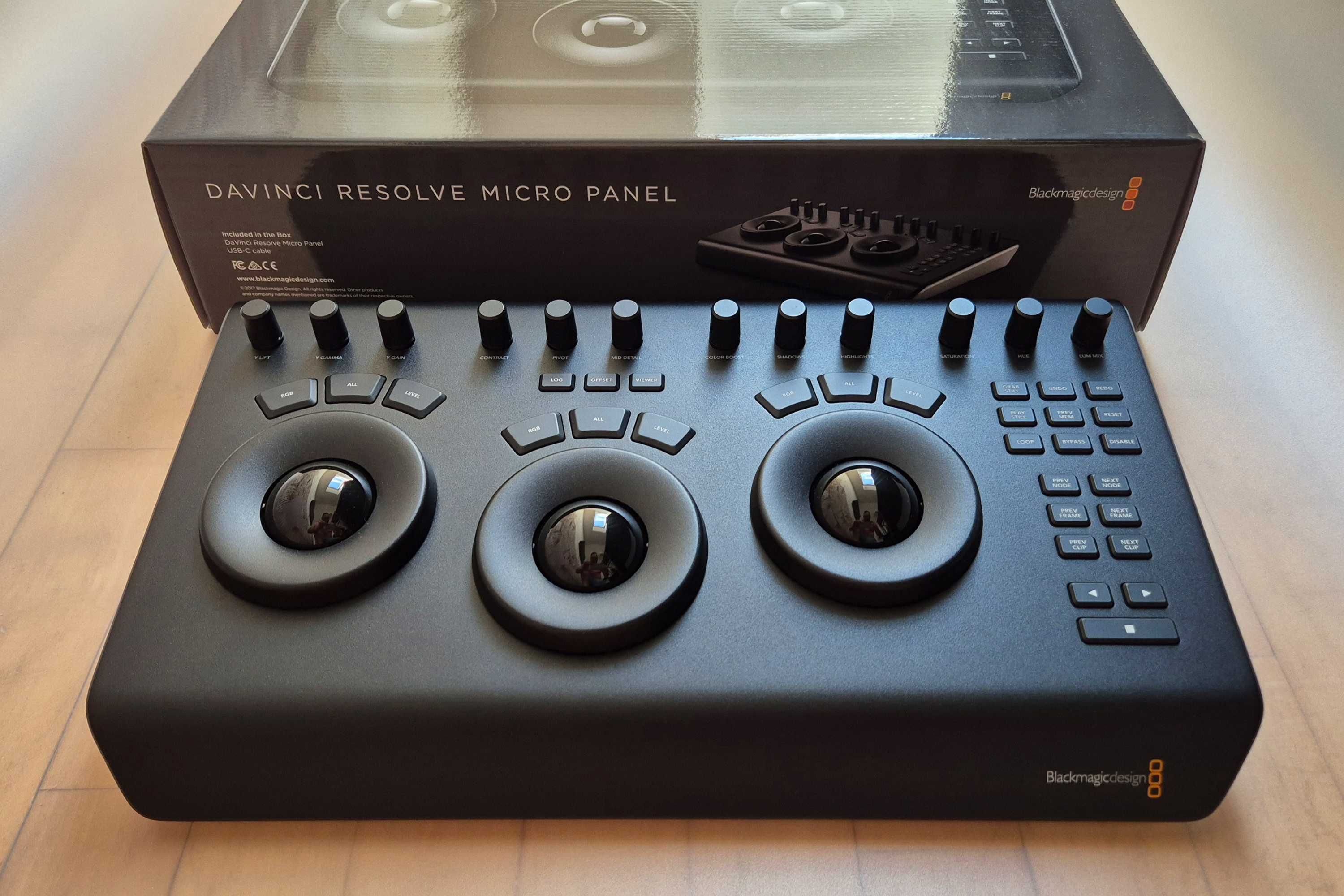 DaVinci Resolve Micro Panel do korekcji barwnej