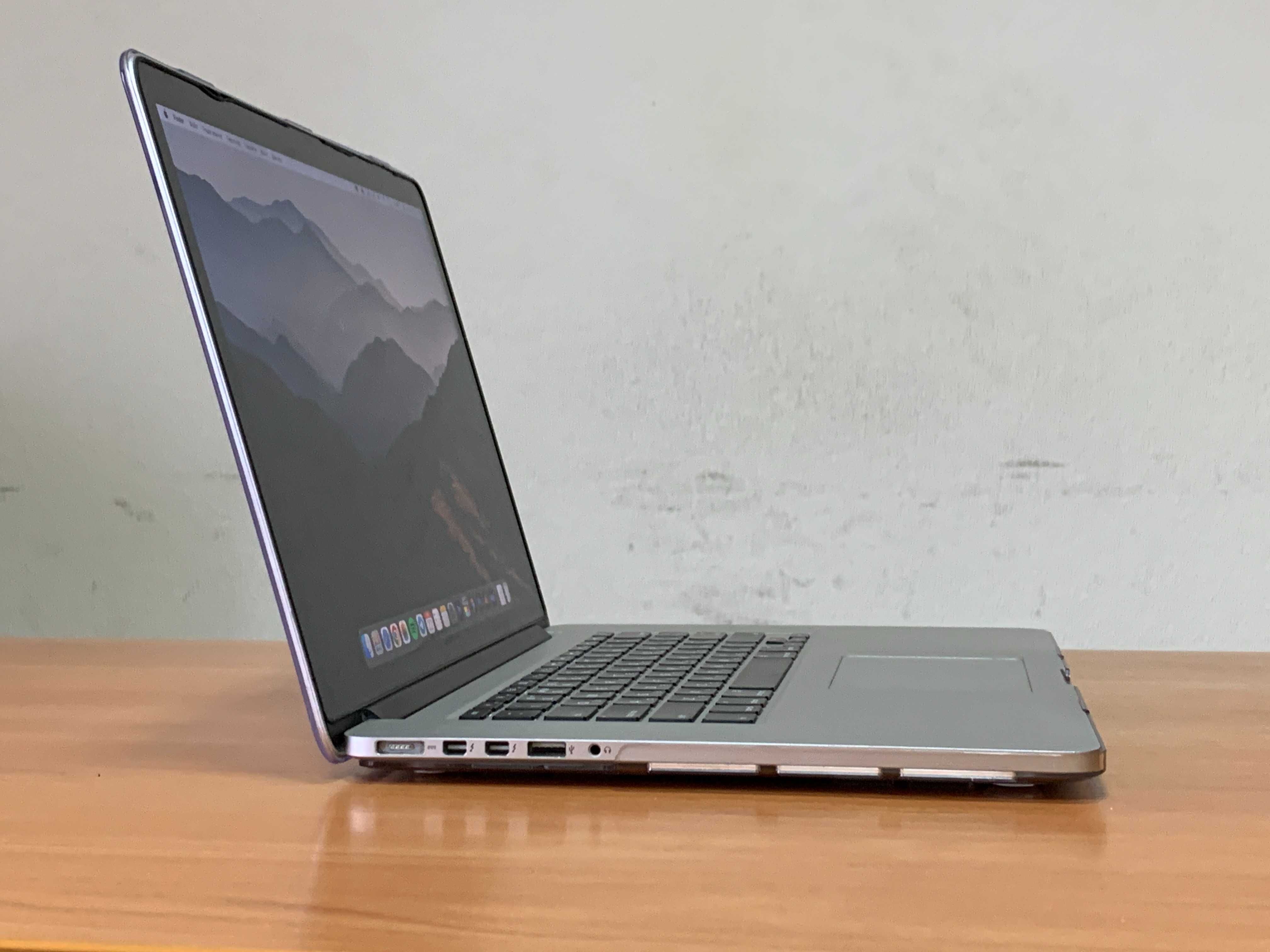 Macbook Pro Retina 15" late 2013 A1398 i7/16/1 tb/GT 750M/2 цикла