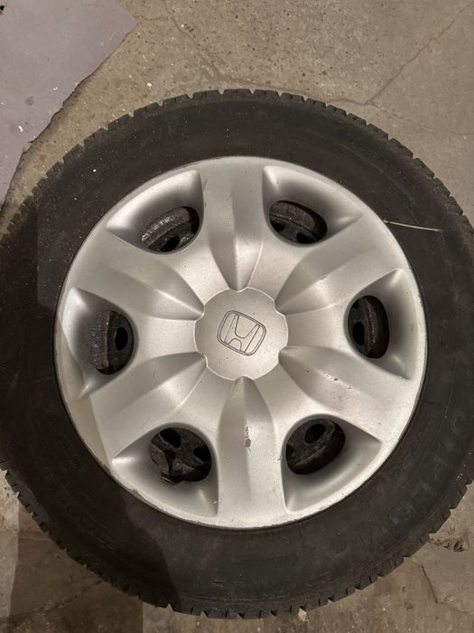 Felgi stalowe 4x100 14 cali z oponami zimowymi HONDA JAZZ