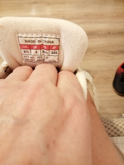 Buty sportowe damskie