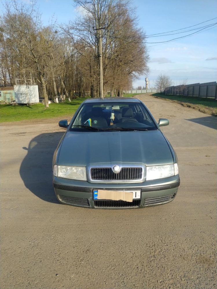 Skoda oktavia 2001 року