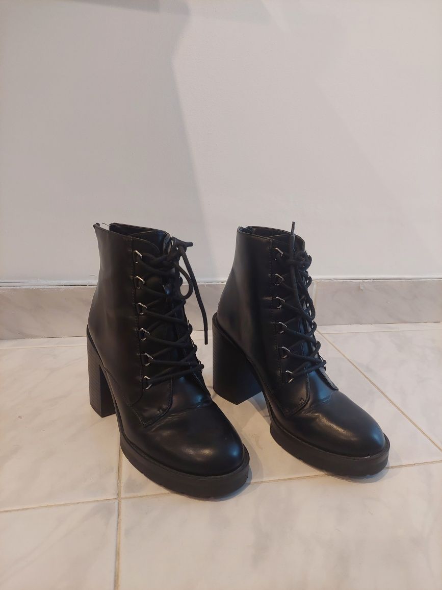 Botas salto PULL&BEAR tam 38