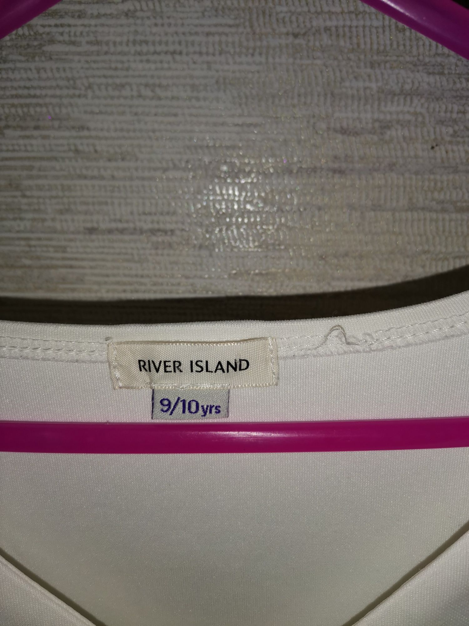 Bluzka River Island r. 9-10 lat