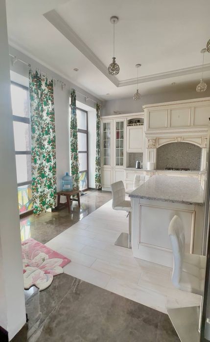 Оренда здам гарний будинок  бассейн  два гаража